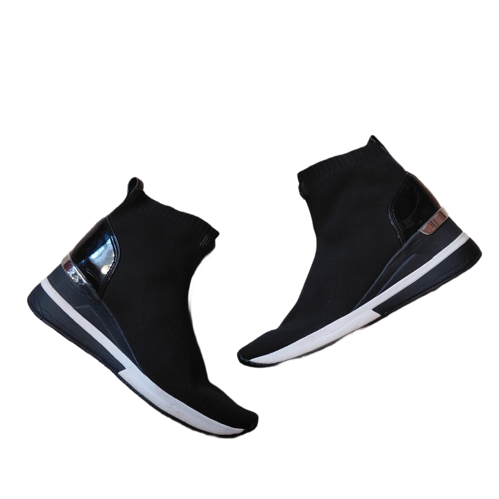 Michael Kors Black and White Stretch-Knit Women's Size 9.5 Sock Sneakers - Picture 11 of 11